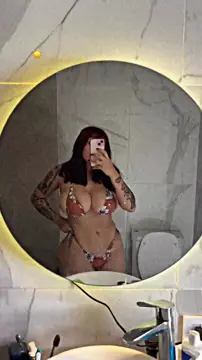 Agustina Gallardo (@dead.bxbi)
