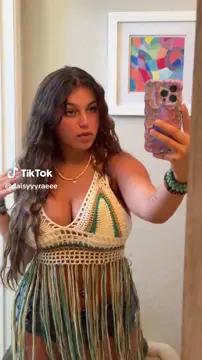“Daisyyyraeee” scams by advertising premium but doesn’t sell anything