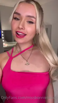 Hot blonde Masturbate her pussy with fucktoy