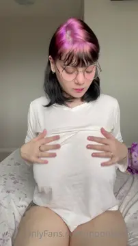 Big Tits E-Girl Teen