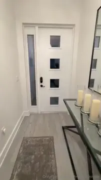 a delivery girl fucks a customer during her service hours