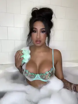 JORDANA GARCIA 🇺🇸 SEXY SLUTTY TGIRL 🍈👙🍆👙🍑 BIG TGIRL TITTIES
