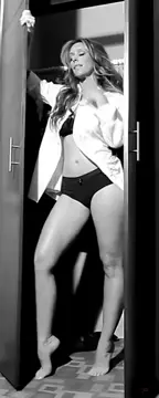 Jennifer Love Hewitt hot pics