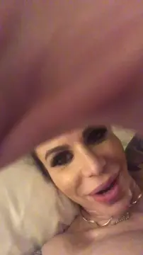 Skinny bimbo Danielle 6