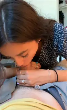 tinder date gives head