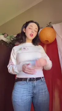 @dee_weeb Cosplayer