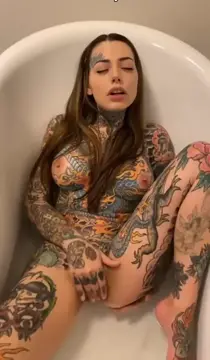 she loves fingering herself in the bath