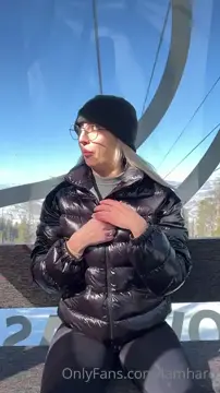 Sexy blonde flashes her tits in public