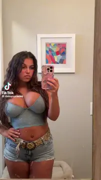“Daisyyyraeee” scams by advertising premium but doesn’t sell anything