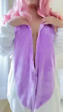 Perfect tits reveal