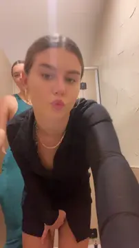 Australian fit babe Shakira bares it all (pussy lips, butthole) fully exposed