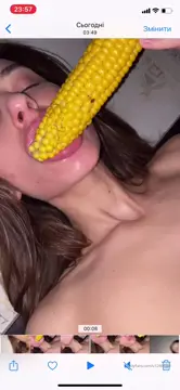 This slut sucking on corn is weirdly attractive 🥵 - GloriaSol MEGA BELOW!