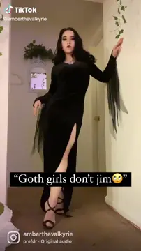 amber the valkyrie muscular fit tik tok babe