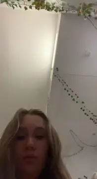 College Freshman plays with herself