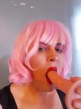 Dumb Sissy Jenna Loves gaping her ass