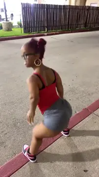 Juicyk the midget