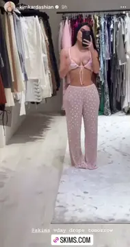 Queen Kim (Kardashian goddess)