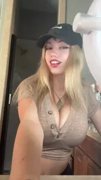 thick petite sexy girl with big tits