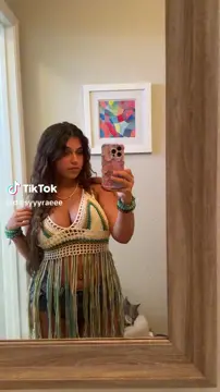 “Daisyyyraeee” scams by advertising premium but doesn’t sell anything