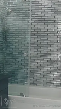 552