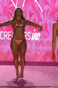 CrossFit chicks are hot too jiggle booty