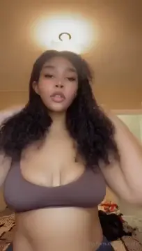 Thick lightskin ebony baddie fireviolet