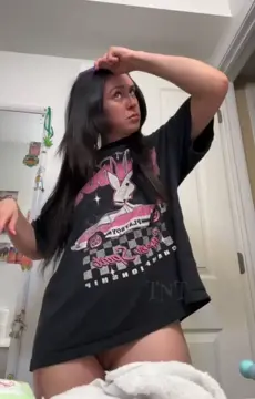 Let that coochie breathe pt. 2