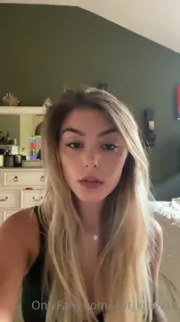Big Titty Blonde Babe Joi