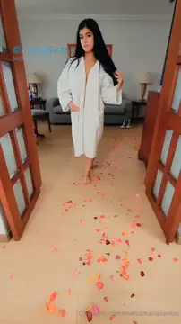 sexy best friend gives surprise morning blowjob