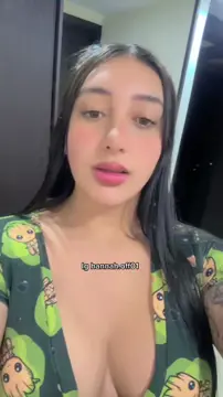 Sexy Latina Camgirl Hannah Montana