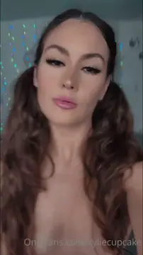 Kylie Cupcake (Onlyfans)