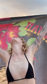Esther-Rose McGregor nudes