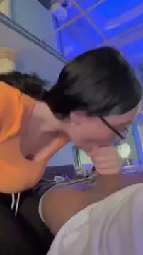 TEEN WITH BIG CLEAVAGE DEEPTHROAT BLOWJOB