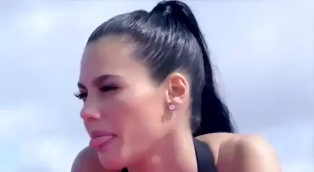 La tetona de Celia Lora y Apolonia la piedra