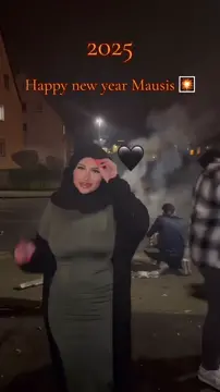 Hijabi german lebanese slut with big boobs - hijab germany lips