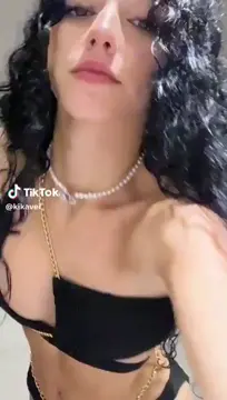 Kika novinha gostosa