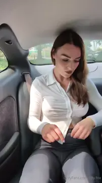 Fingering pussy teen