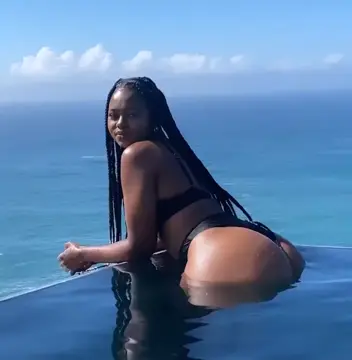 Glamorous_Mathaps.🍑🇿🇦