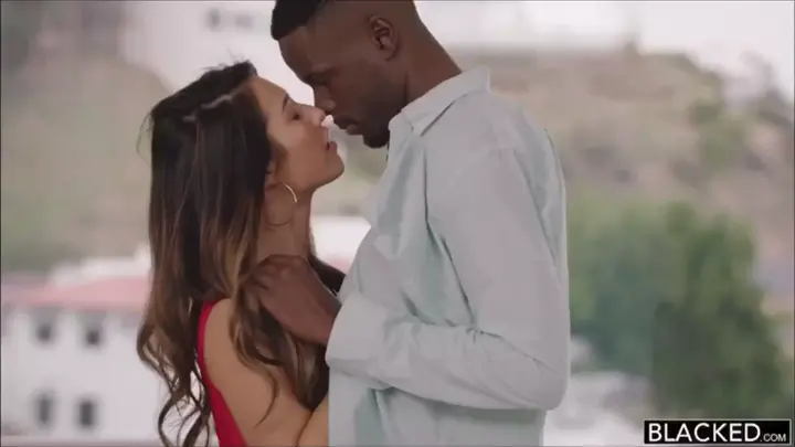 Eva Lovia Natural Curves Interracial