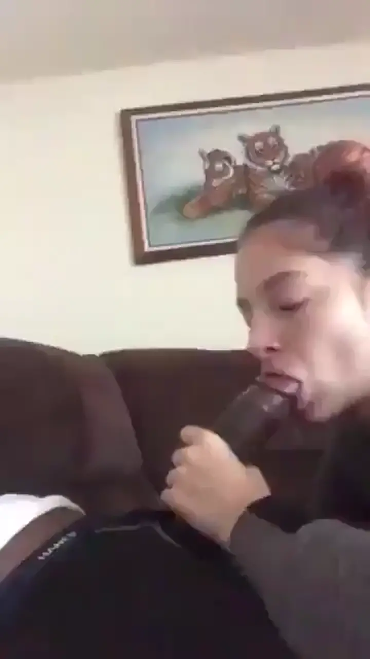 She can barely get it in her mouth