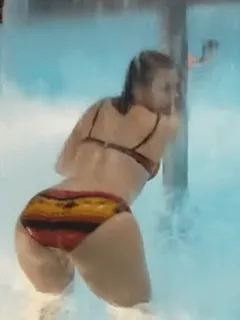 shaking her big ass at the water park