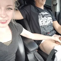 i love it when she jacks me off me in traffic