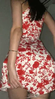 flashing that perfect booty