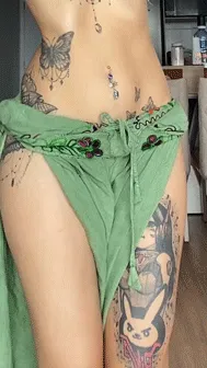 tattooed hottie