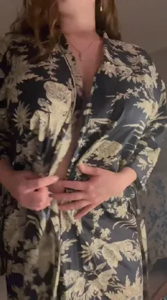 big tits milf show her big boobs pintsex