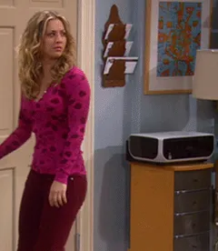 kaley cuoco bubble butt gif