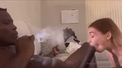 This is how white girls apologize to Black men