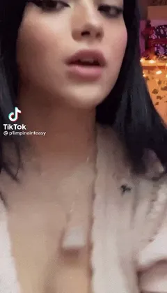 bitchy teen forgets to wear a bra
