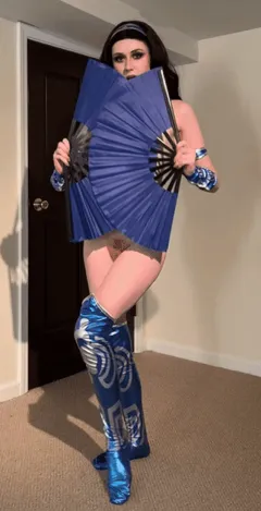 cute kitana cosplay