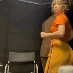 nudes Haley Lu Richardson and Emilia Clarke